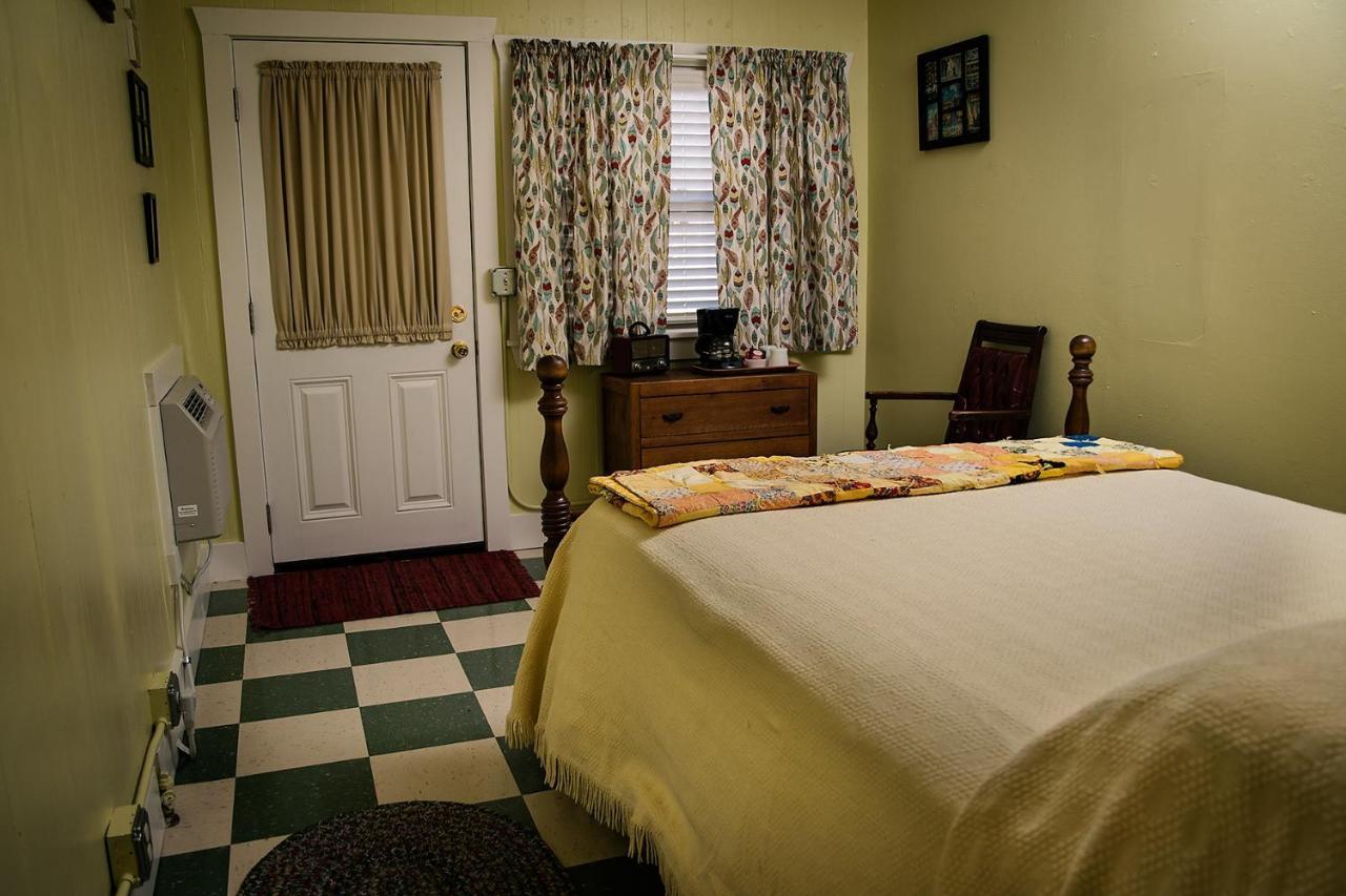 Motel Rockwood Motor Court à Springfield Extérieur photo