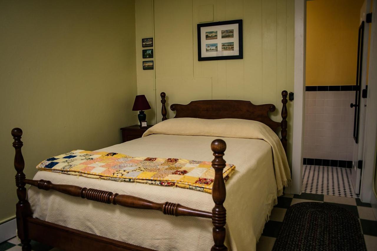 Motel Rockwood Motor Court à Springfield Extérieur photo